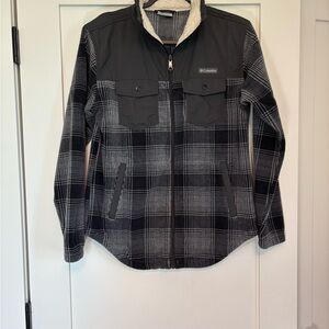 Columbia Gray and Cream Fleece Shirt Jacket